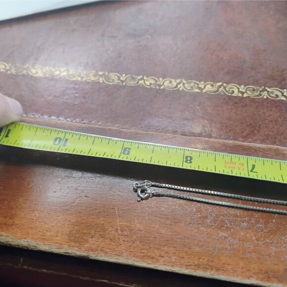 Native Zuni Artist Barney Sterling Silver Opal Inlay Feather Pendant Necklace - Picture 6 of 9